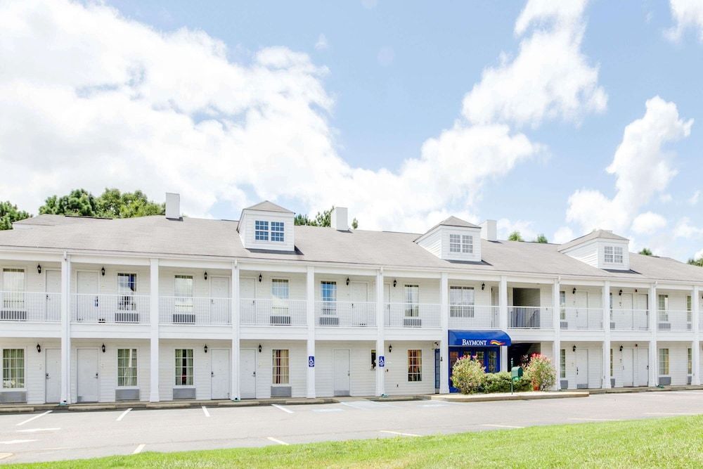 Baymont by Wyndham Ozark 2 estrellas en Ozark