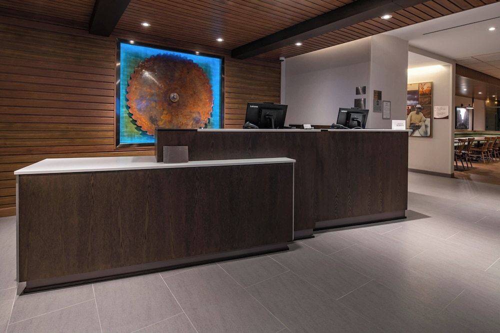 Fairfield Inn & Suites by Marriott Klamath Falls 2