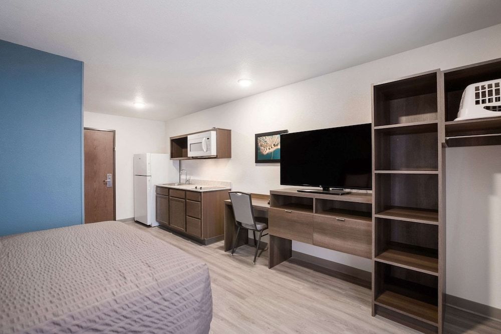 WoodSpring Suites Detroit Madison Heights -1 estrelas em Madison Heights