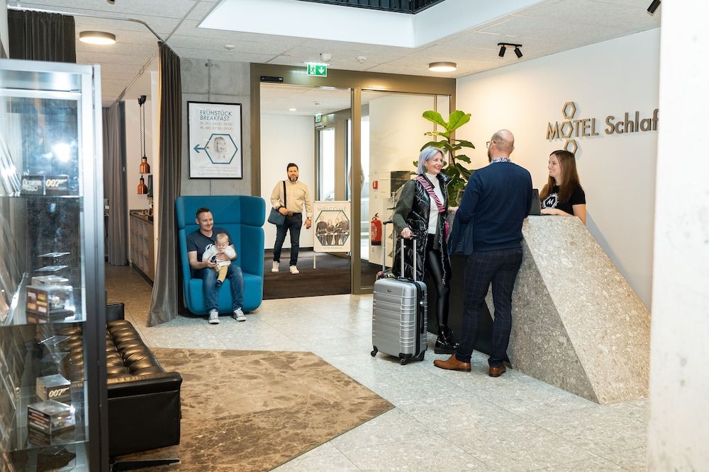 Motel Schlafraum Schlüßlberg - Dein smartes Hotel 2