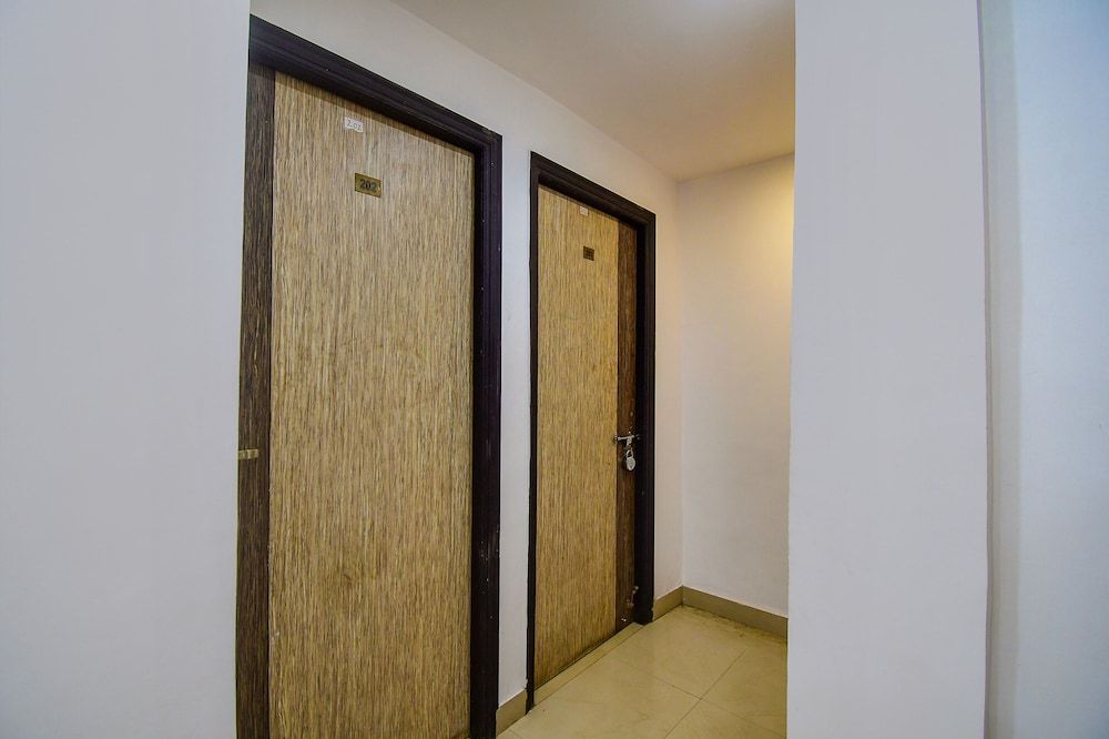 Fabhotel Adri Hotels 2