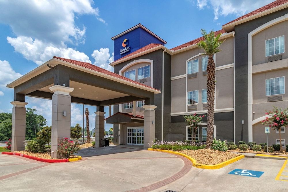 Comfort Inn & Suites Cleveland TX -1 estrellas en Cleveland