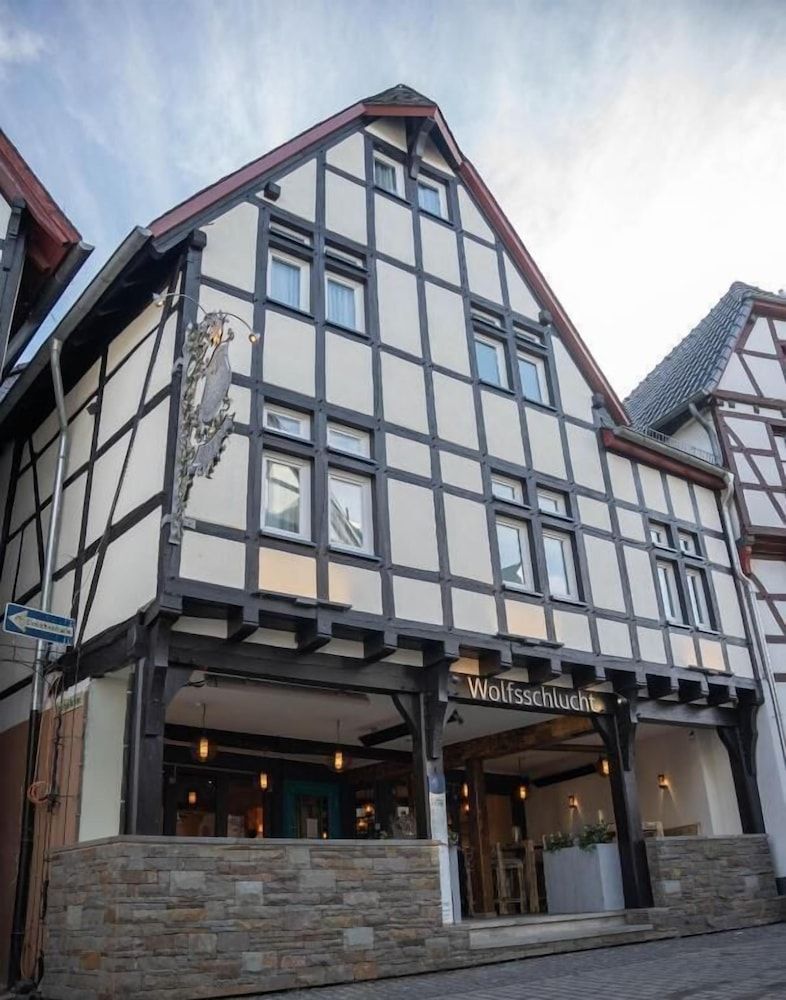 Hotel Wolfsschlucht -1 estrelas em Bad Münstereifel