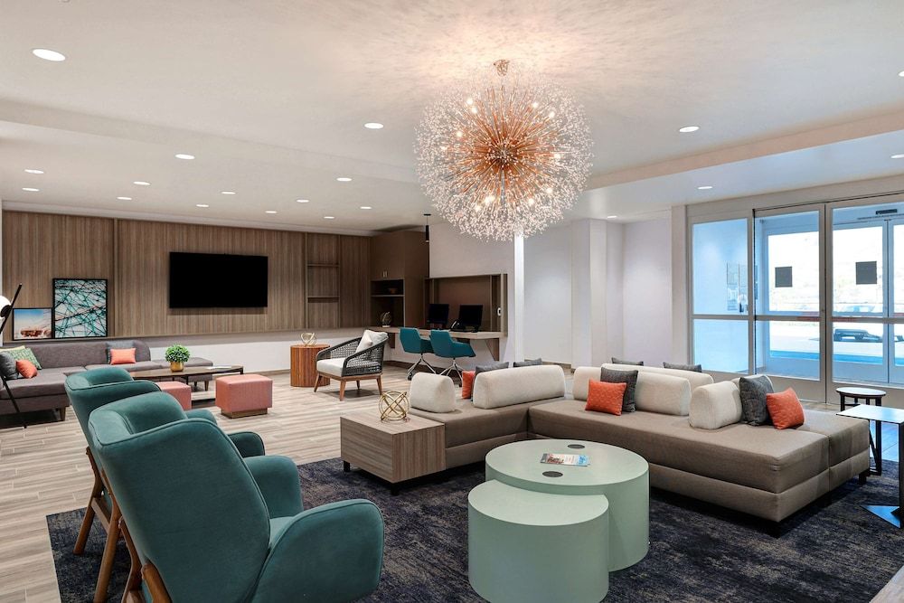 Homewood Suites by Hilton Santa Clarita 3