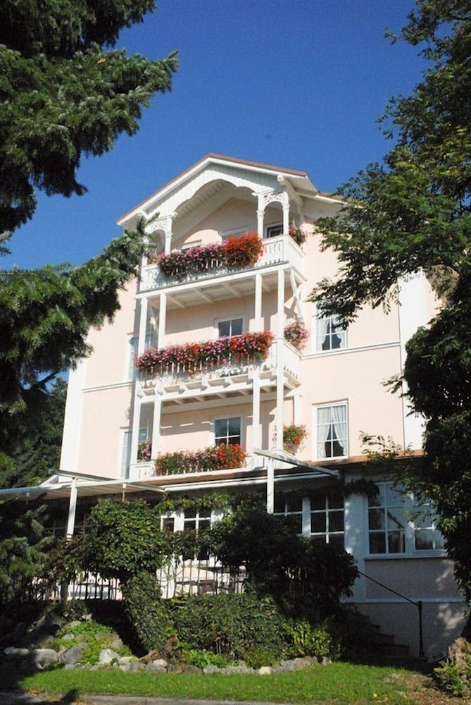 Hotel Villa Sisi -1 estrellas en Pöcking