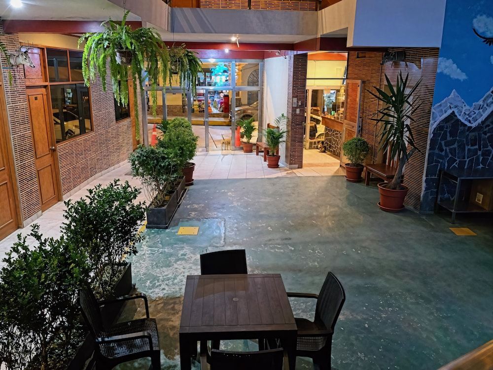 Hotel Manantial 2