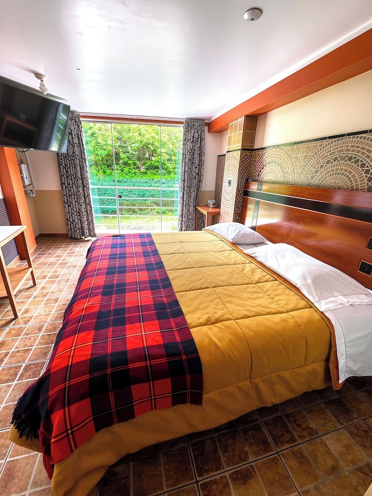Hotel Manantial 3 estrellas en Churín