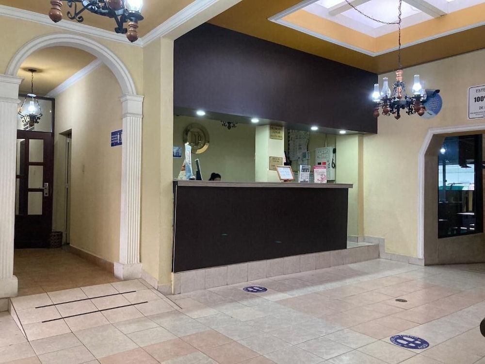 Hotel Plaza CA 2