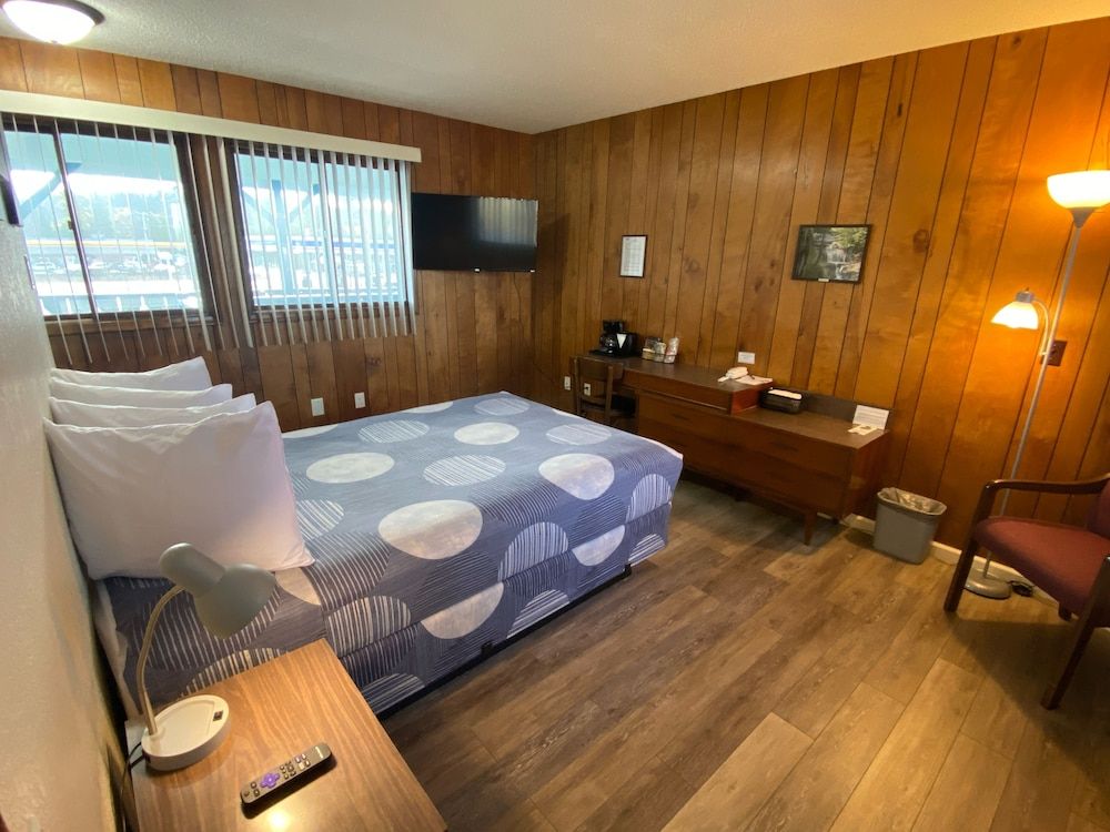 Waterway Inn 3