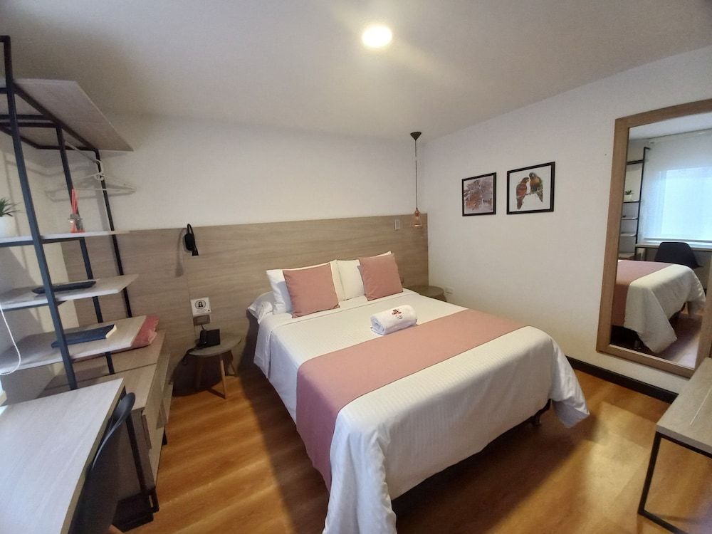HOTEL SANTORI 3