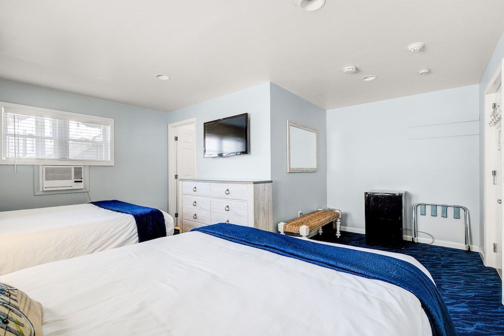 Surf City Hotel 3