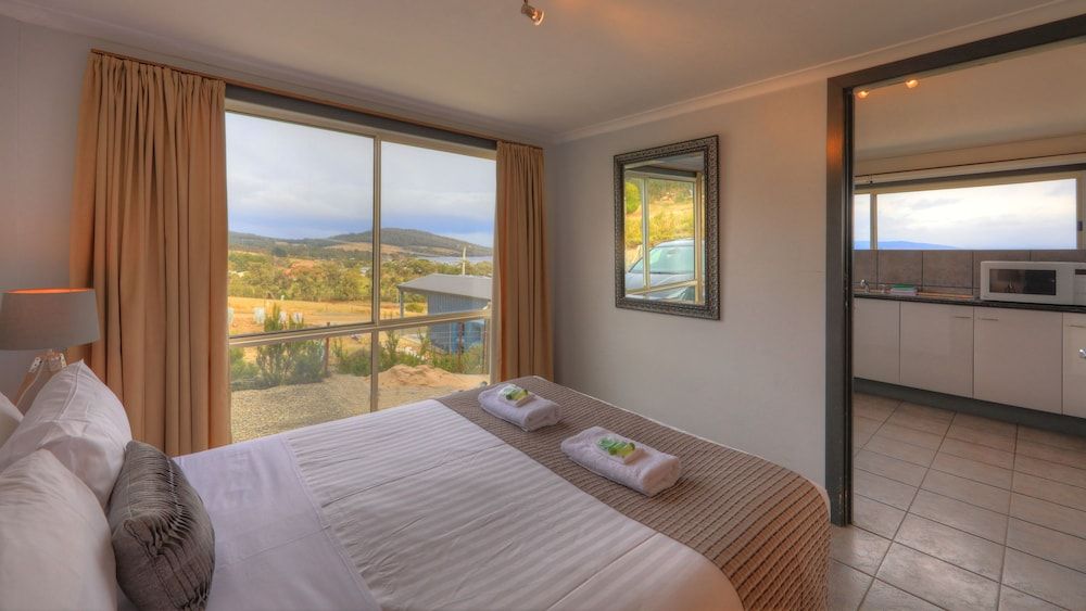 Discover Bruny Island Holiday Accommodation 3