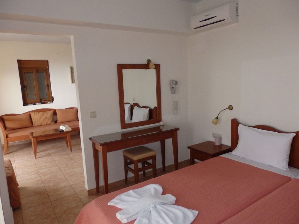 Ravdoucha Beach Studios 3