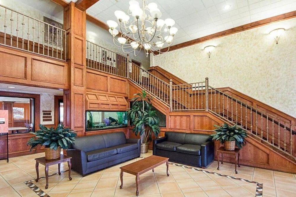 Shary Inn and Suites 2