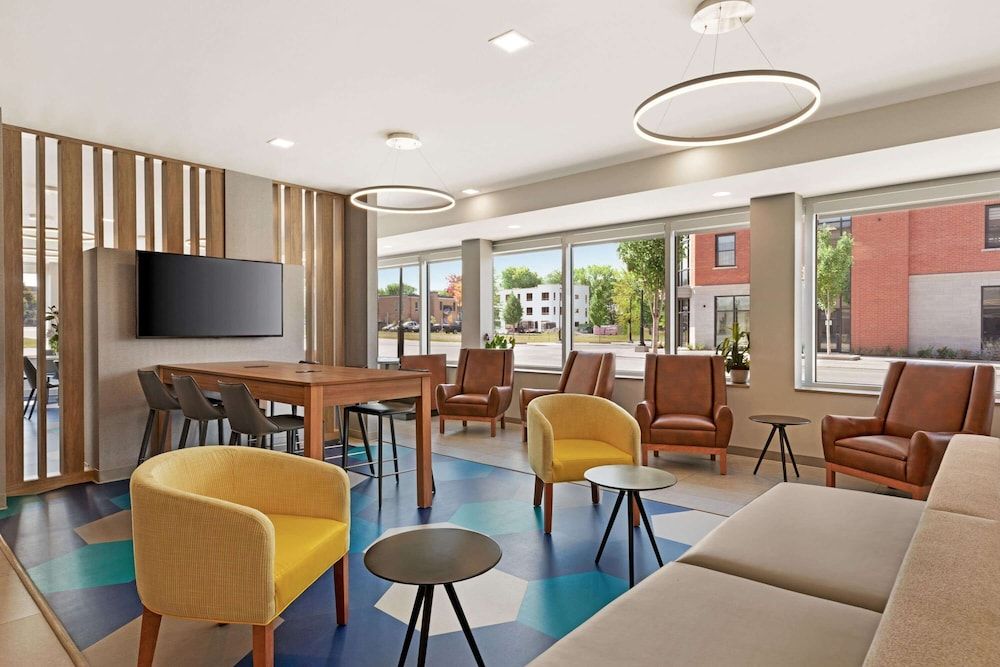 Microtel Inn & Suites by Wyndham Lac-Megantic 3