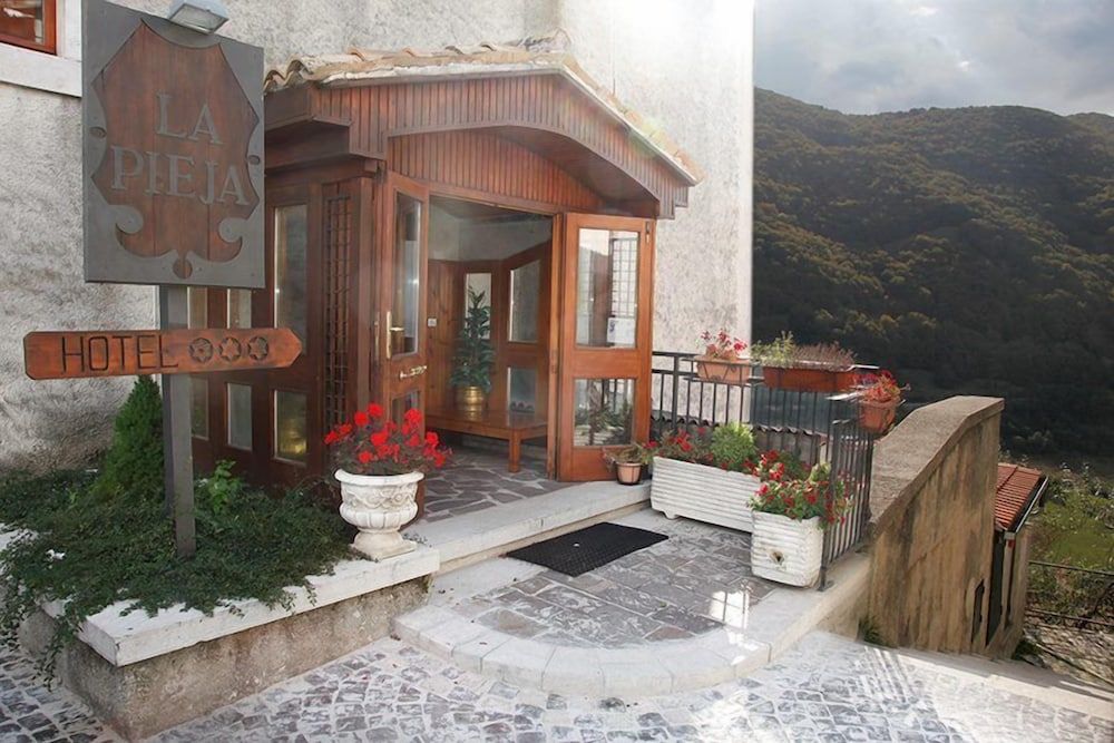 Hotel La Pieja 3 estrelas em Opi