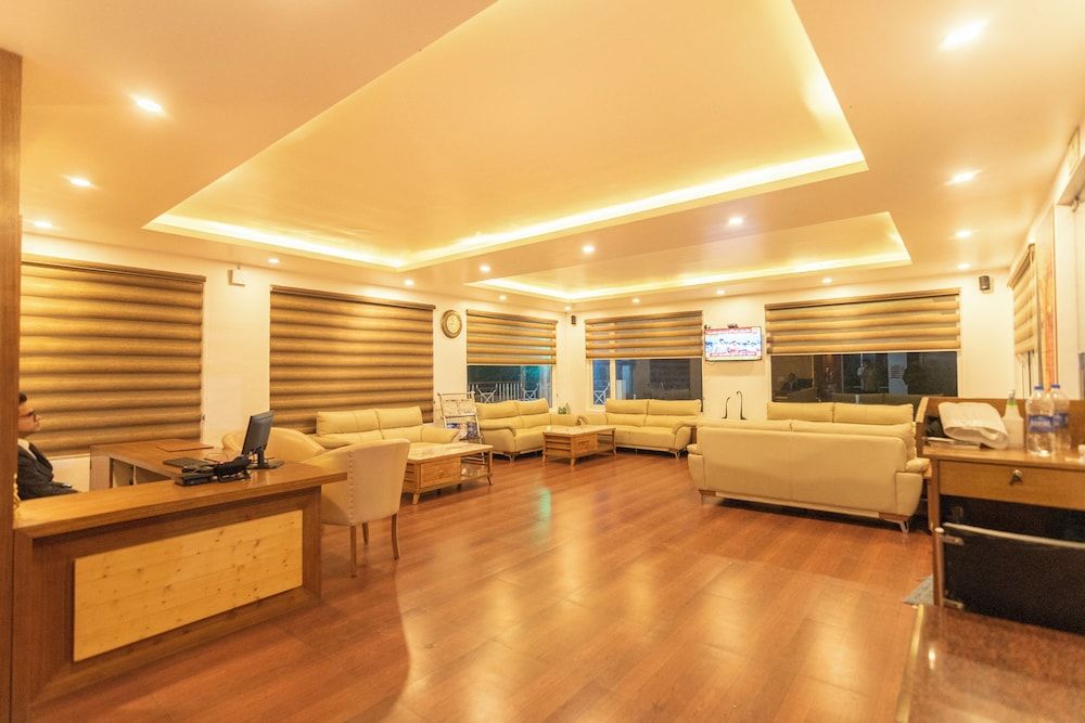 Himalayan Splendour Resort 2