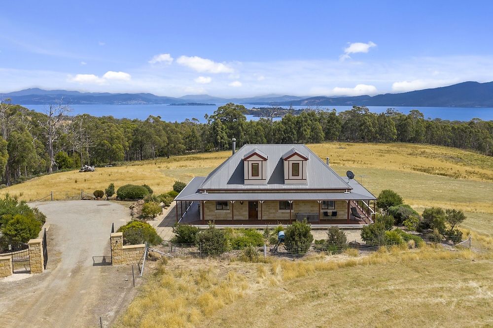 Manfield Country Bruny Island -1 estrellas en Alonnah
