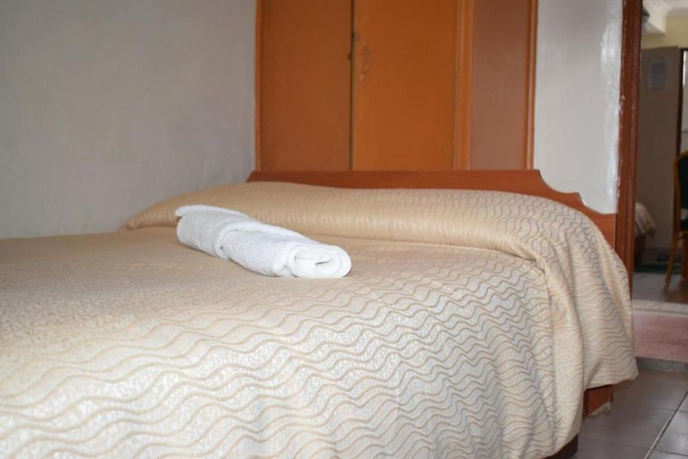 Caphill Hotel 2