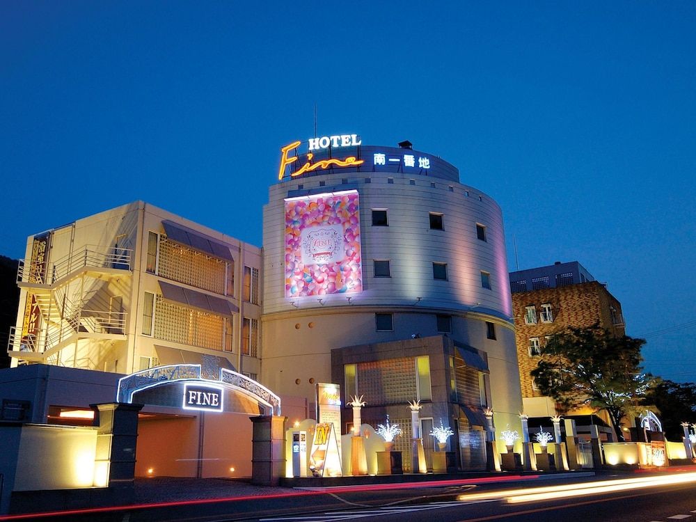 Hotel Fine Misaki -1 estrellas en Misaki
