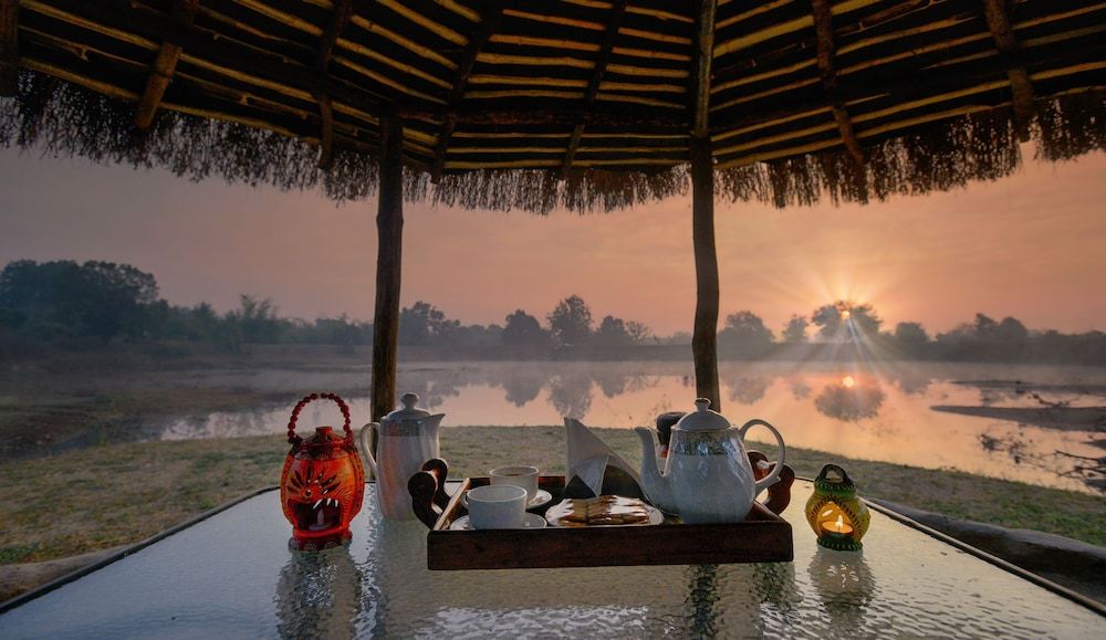 Pench Jungle Camp 4 estrellas en Khawāsa