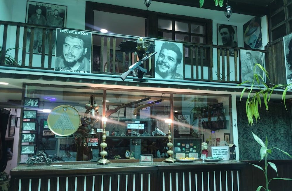 Hotel el Che No apto para corruptos 2