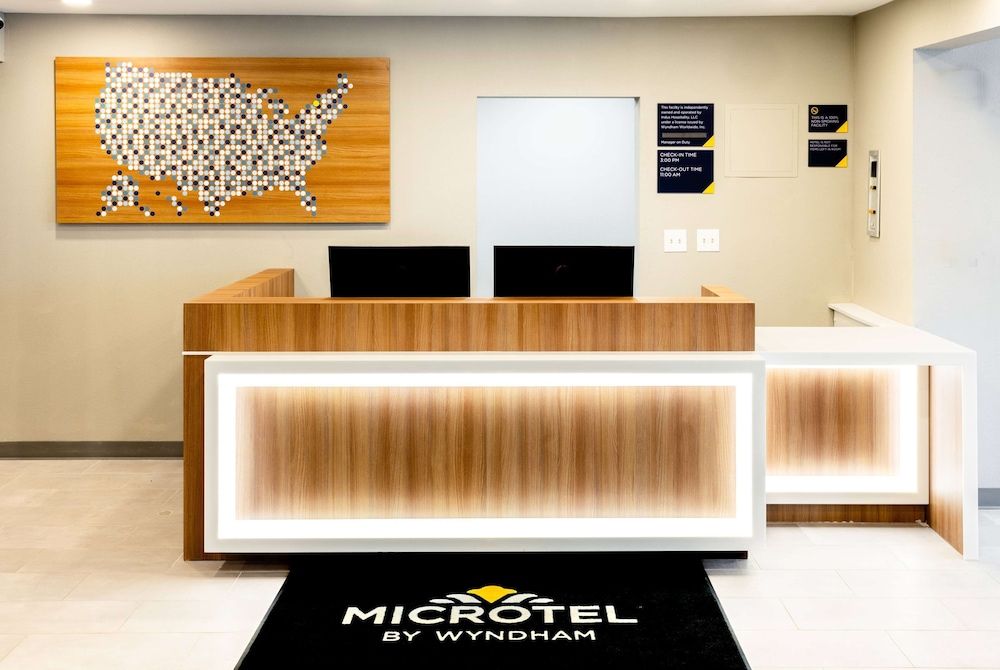 Microtel Inn & Suites by Wyndham Springville 2