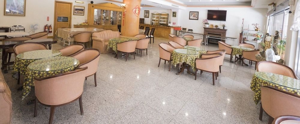 Tzu Chi Hotel 3