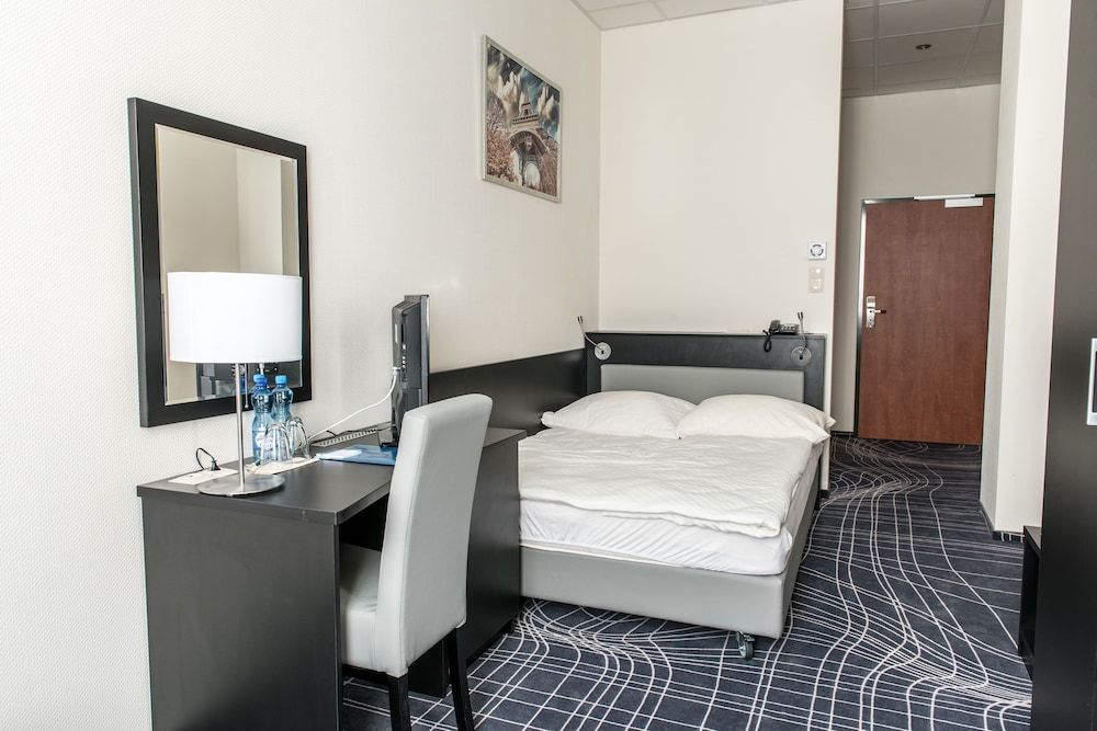 Sky Business Hotel 3