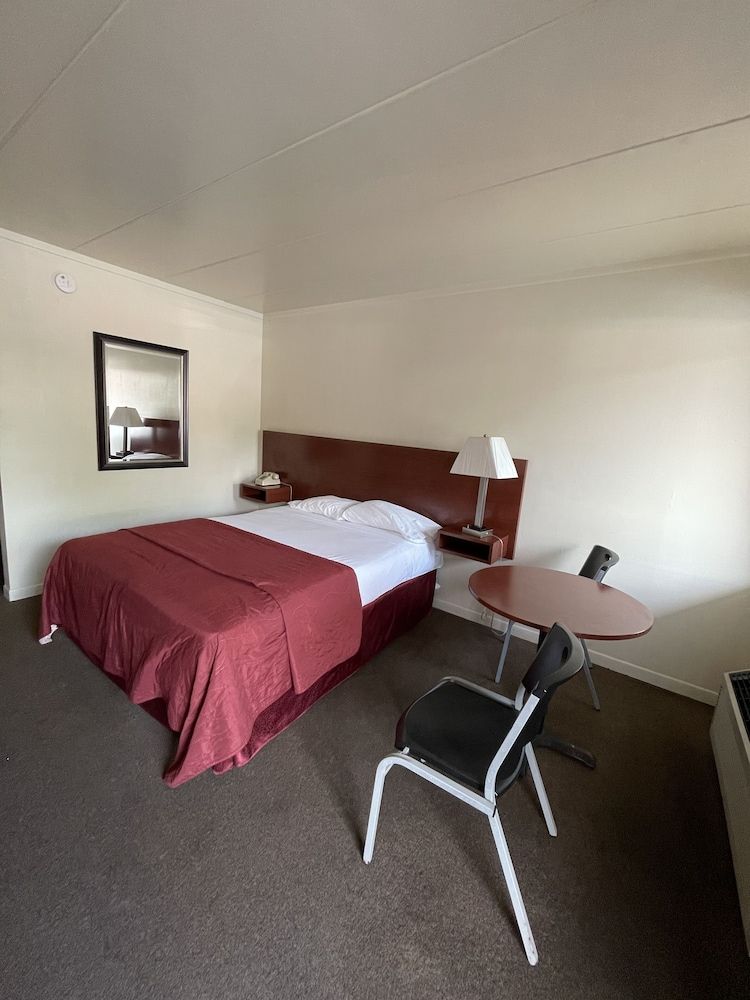 VIBE INN - WHIRLPOOL SUITES 3