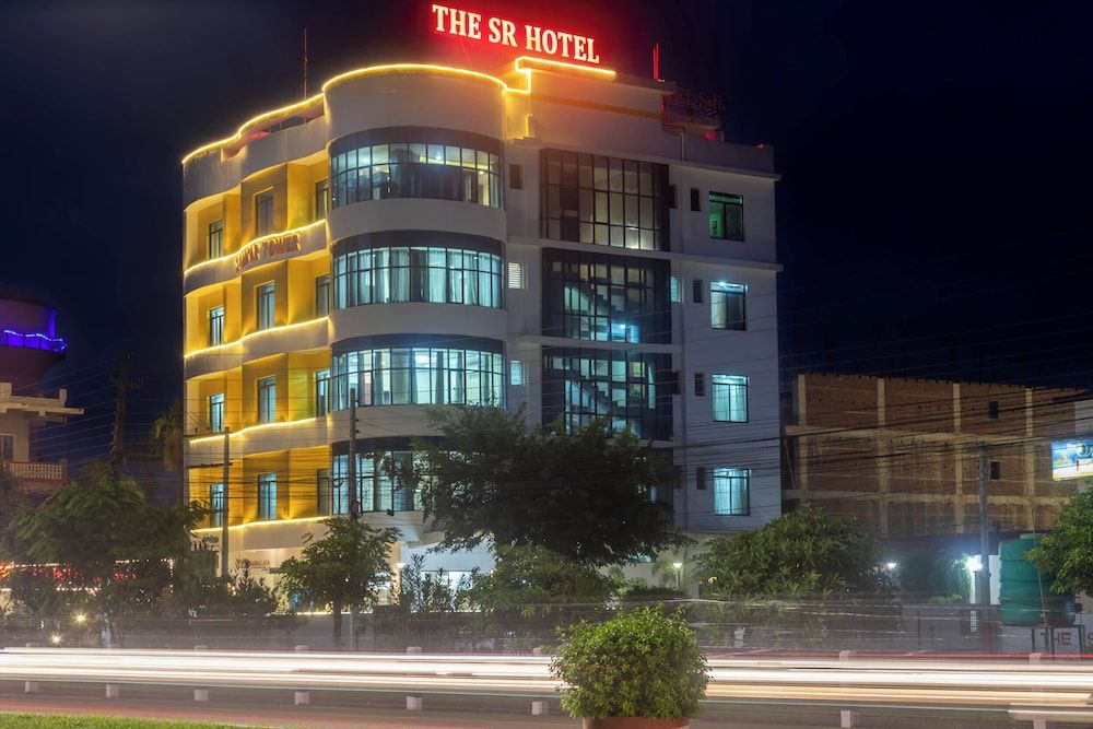 The SR Hotel 3 estrellas en Jogīkuti