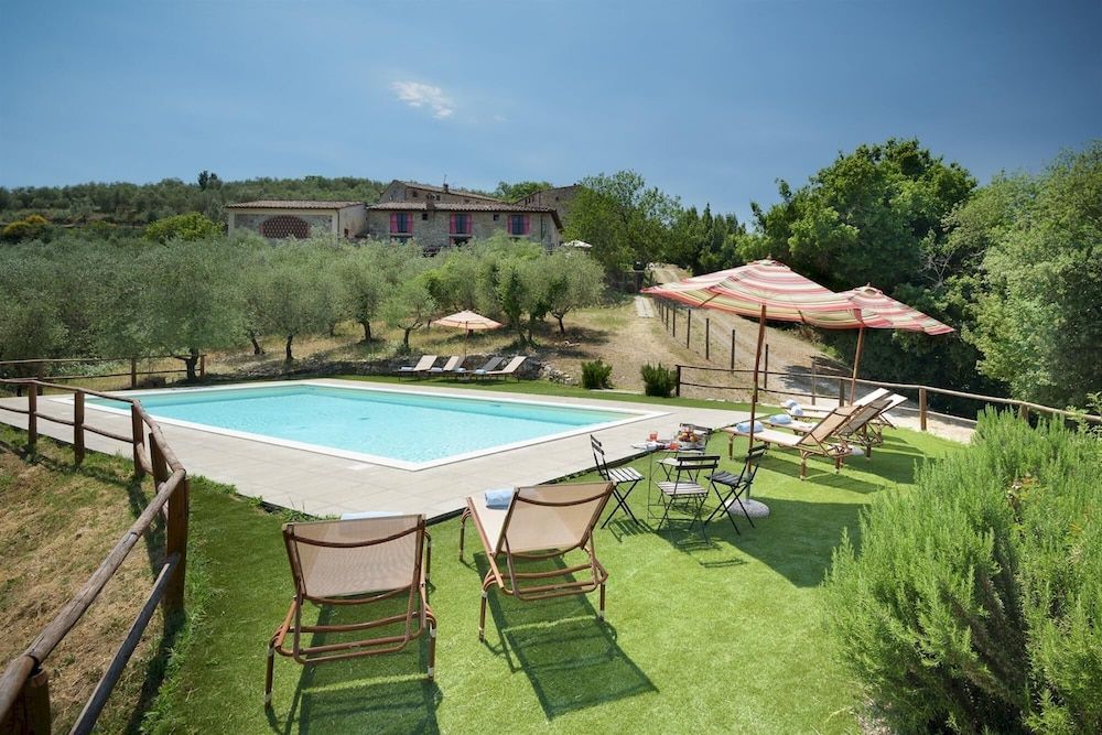 Villa La Poiana 10 in Radda in Chianti -1 estrelas em Radda in Chianti