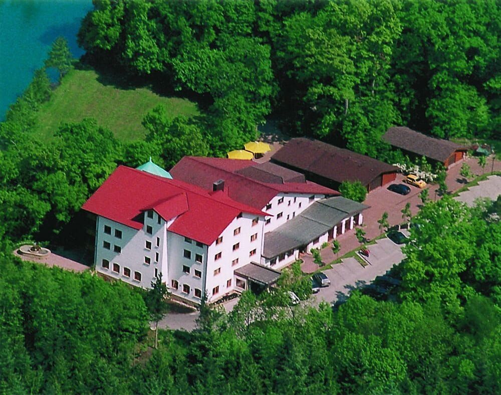 Hotel - Restaurant Kreuzberghof -1 estrellas en Tiefenbach