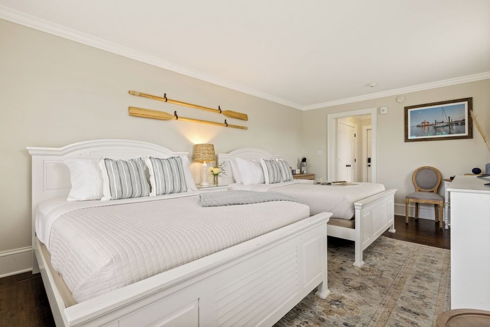 Tranquil House Inn 3