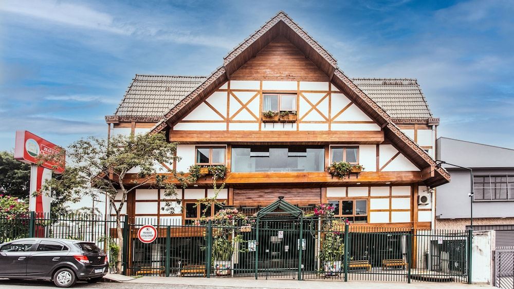 Hotel Chalet Monet - Granja Vianna 4 estrellas en Cotia