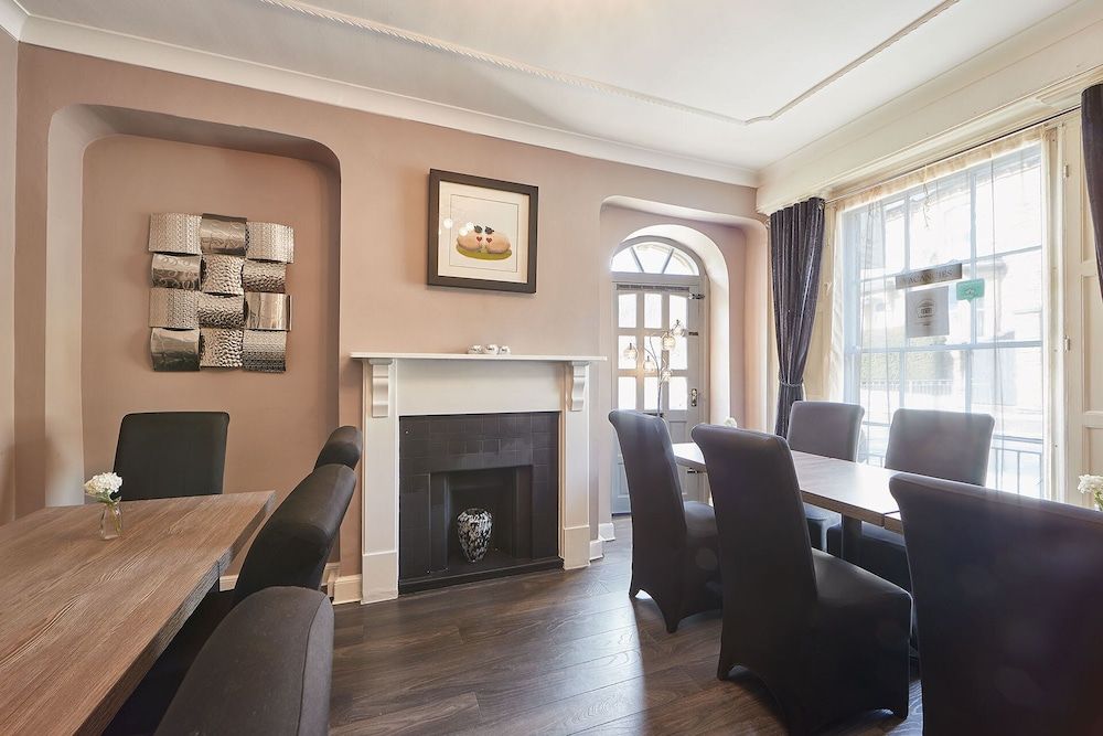 Host Stay Rosedale House 2