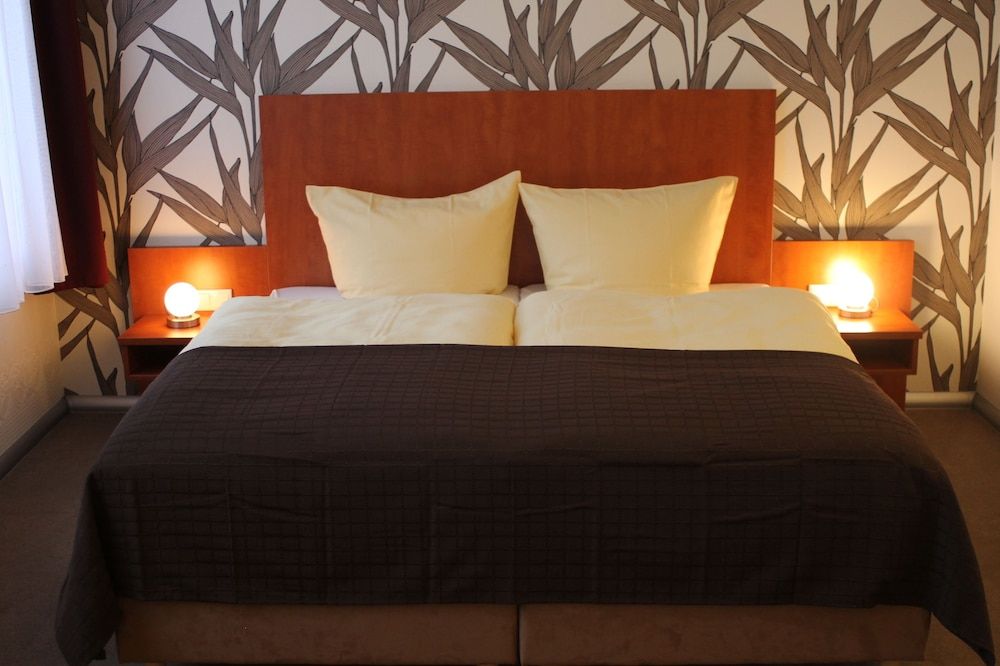 Hotel Schwarzer Adler 3 estrelas em Jever