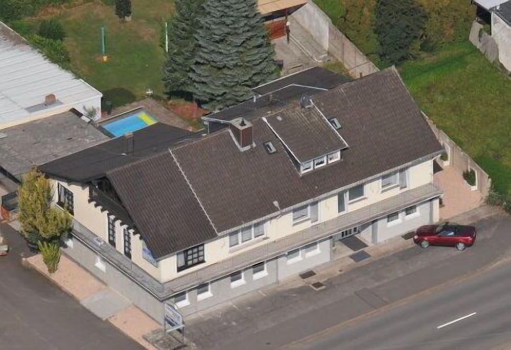 Hotel Bürgerstuben -1 estrelas em Lebach