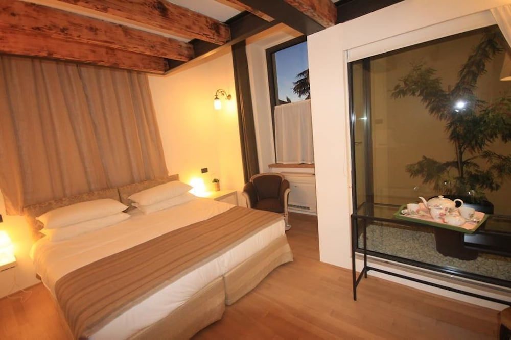 Lisander Bed & Breakfast 2