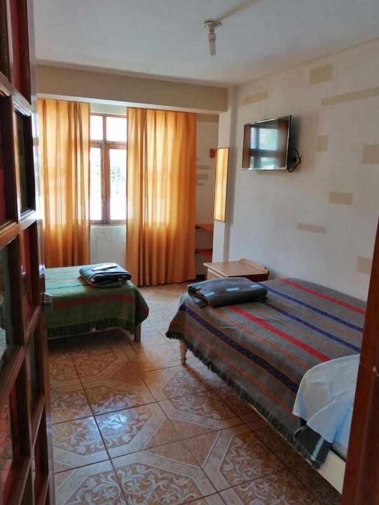 Hostal Dulzura -1 estrellas en Caraz