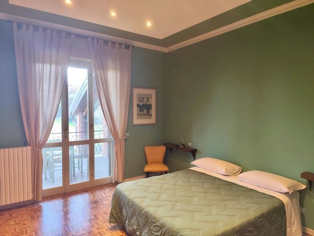 TENUTA MONVILLONE COUNTRY HOUSE & RESTAURANT 3