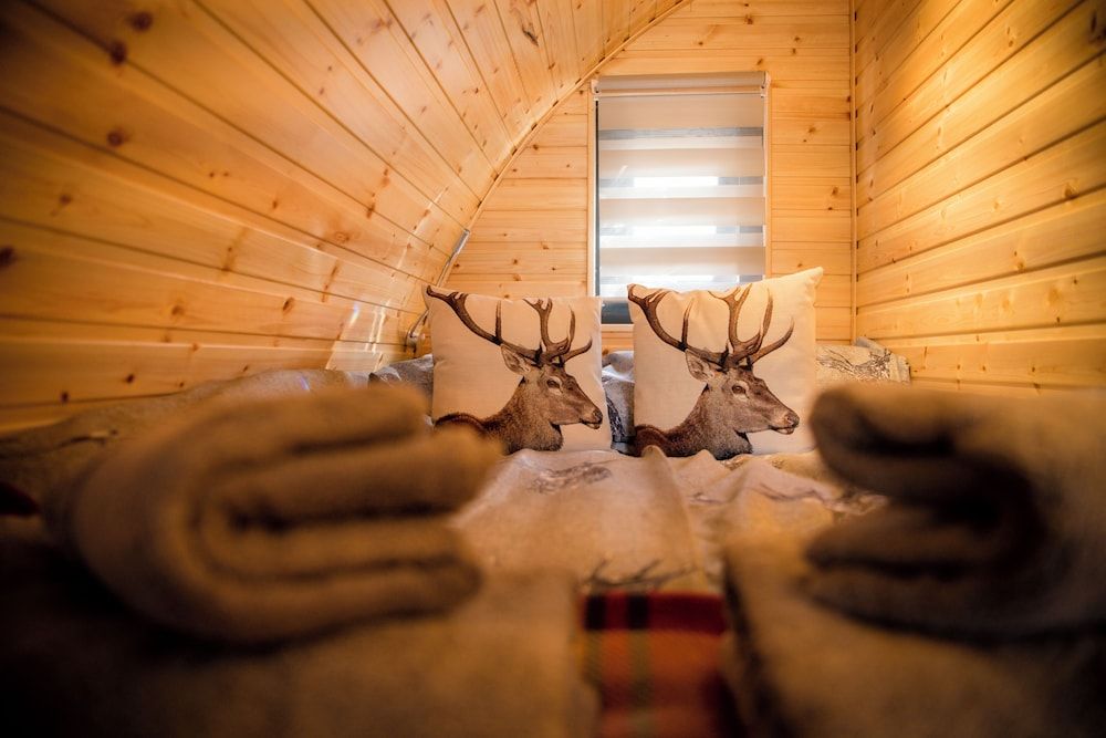 Highland & Transylvania Glamping Pod 3
