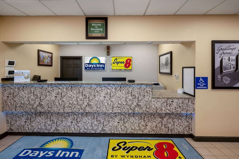 Days Inn by Wyndham Perrysburg/Toledo 3