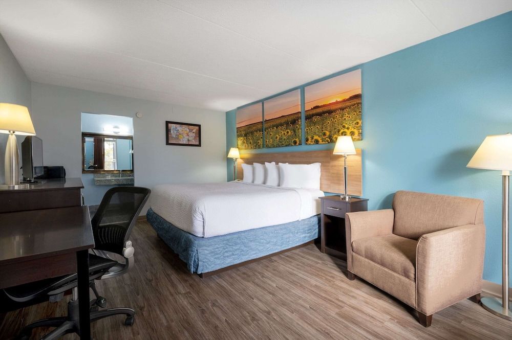 Days Inn by Wyndham Perrysburg/Toledo -1 estrelas em Perrysburg