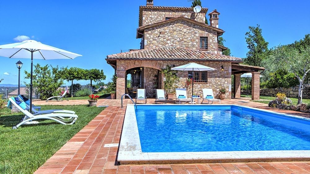 Villa Bella 8 in Massa Martana -1 estrelas em Massa Martana