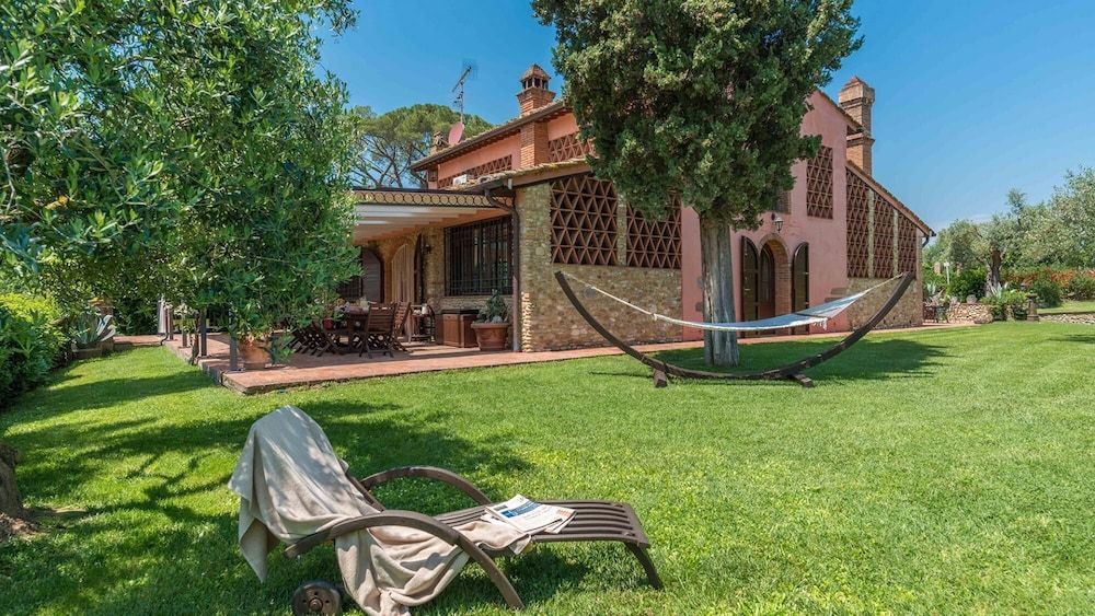 Villa Gino 8 2 in Empoli -1 estrellas en Empoli