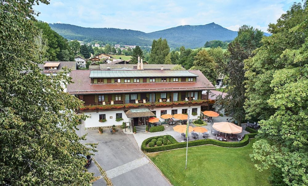 Hotel Das Bayerwald -1 estrellas en Lam