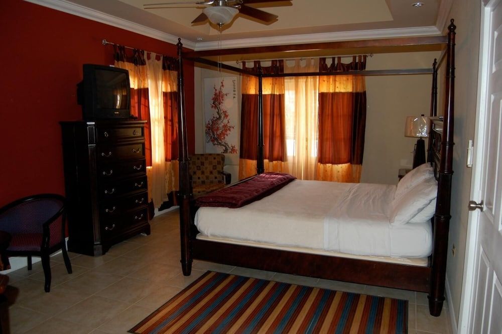 Casa Del Sol Tobago -1 estrellas en Bon Accord Village