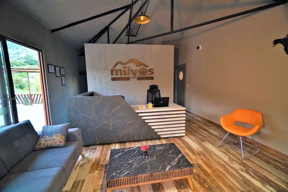 Milyos Hotel 2