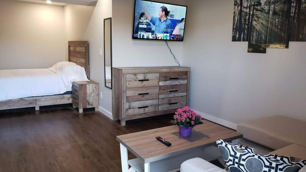 Sheridan Lake Motel 3